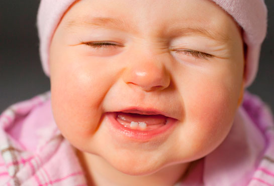 Bebeklerde Diş Çıkarma Belirtileri